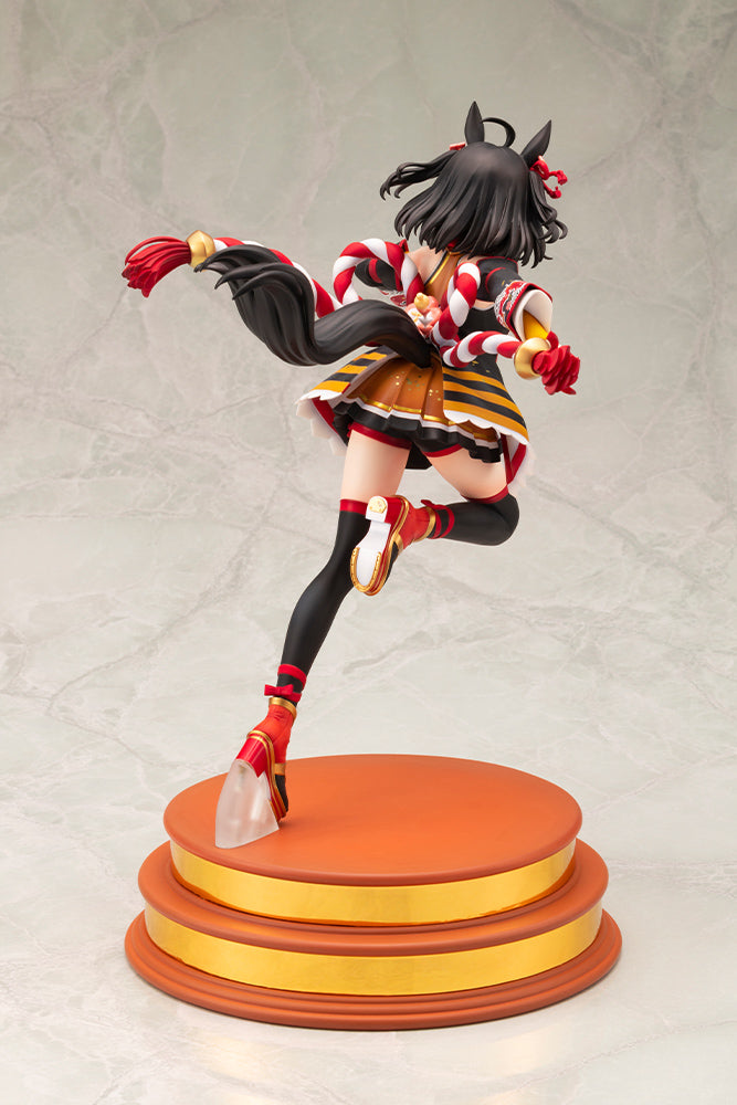 Outrunning the Encroaching Heat Kitasan Black Figure
