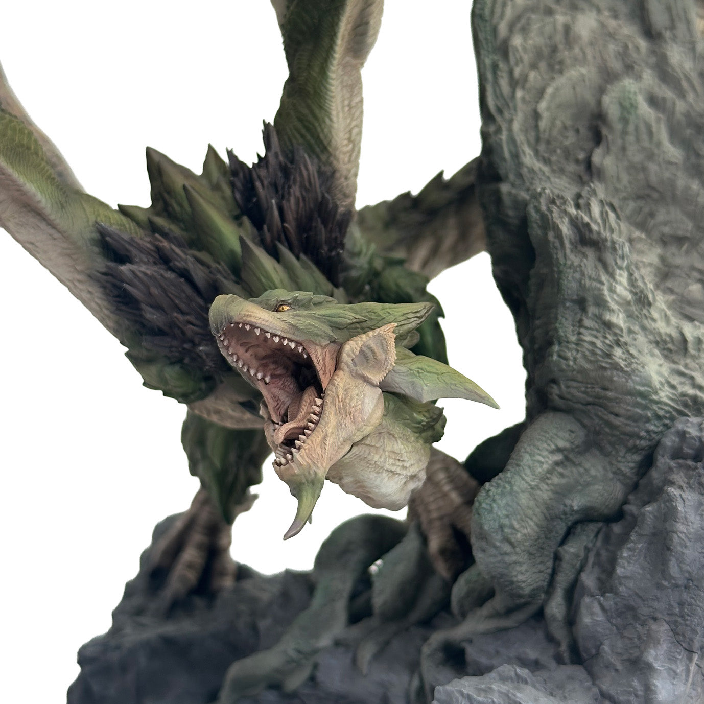 Monster Hunter Female Fire Wyvern Rathian Ver. 2 Figure