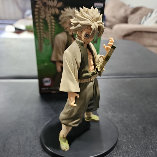 Demon Slayer: Kimetsu No Yaiba Sanemi Shinazugawa 15 Ver. Figure